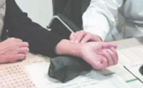 幼兒中班主題教案《看病去》