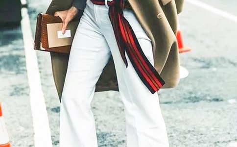 大灰狼穿褲子的`睡前故事