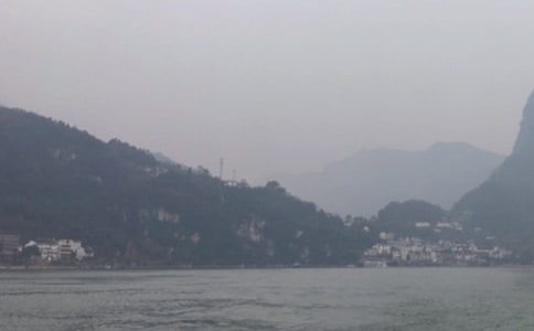 有關(guān)三峽長(zhǎng)江的詩句