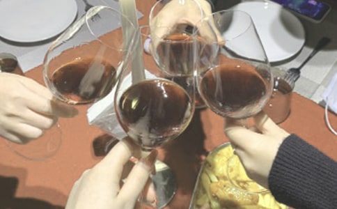 家庭年夜飯主題宴會設計方案(通用10篇)